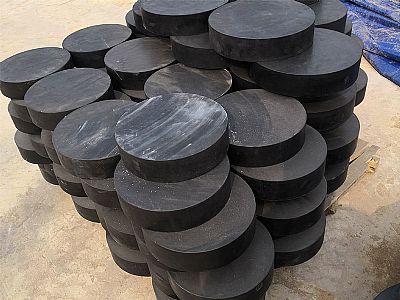 郾城区板式橡胶支座由若干层橡胶片与薄钢板经加压硫化